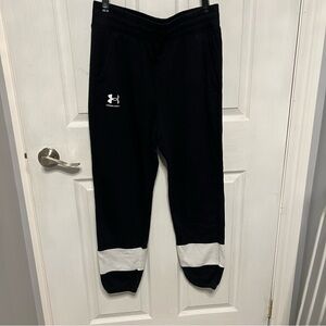 5/$100 Under Armour Black sweats